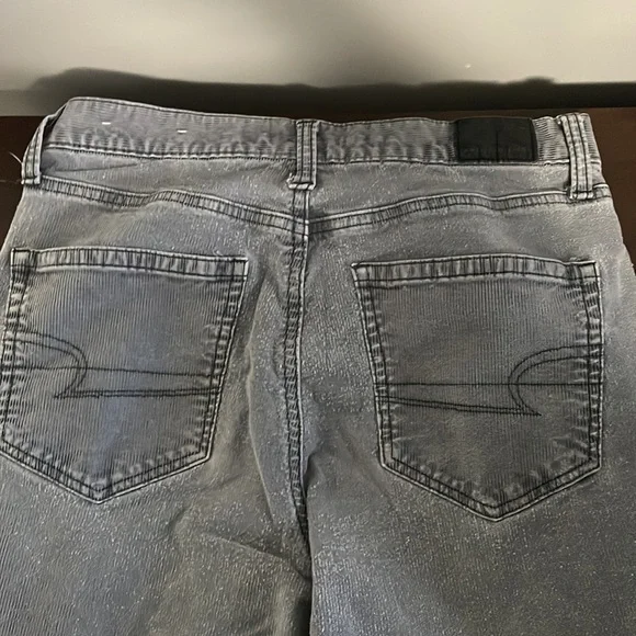 Preloved - Picture 4 of 5